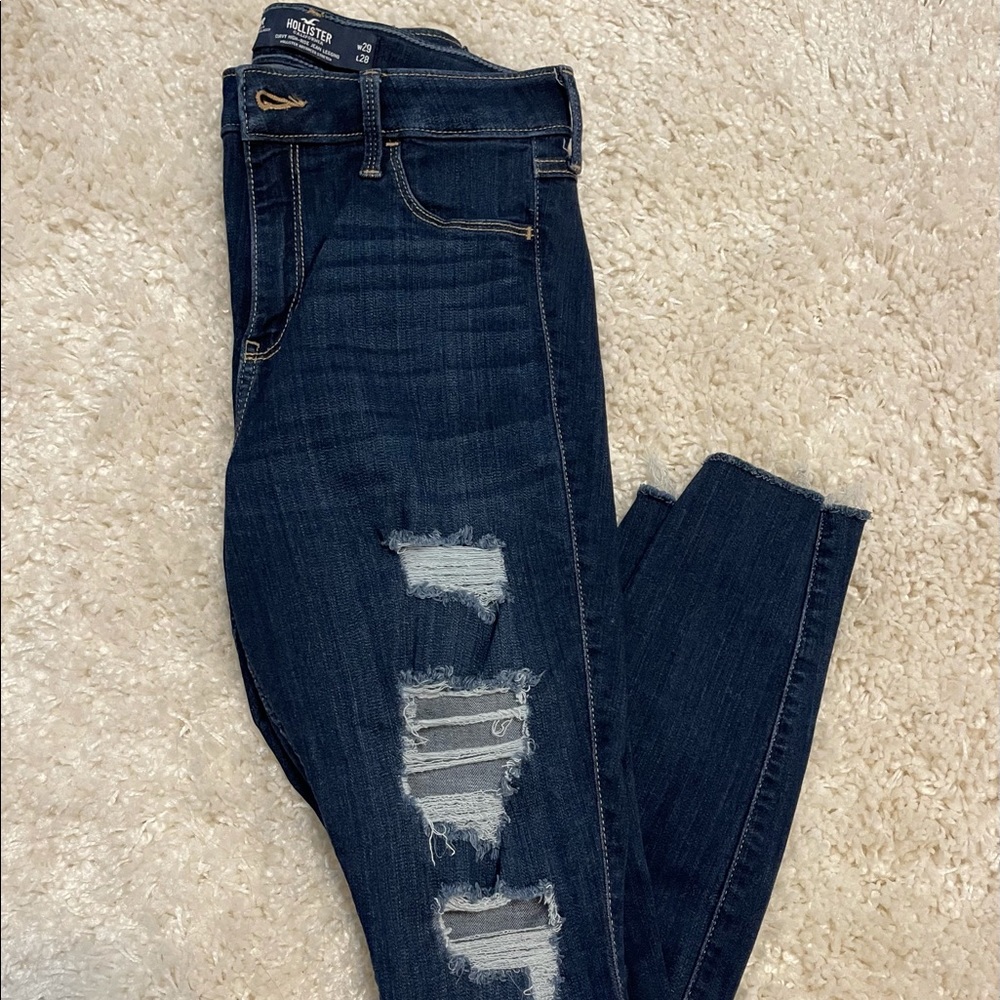 Hollister Ripped Jeans Like New Size 9